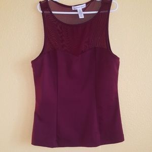 Cute burgundy top